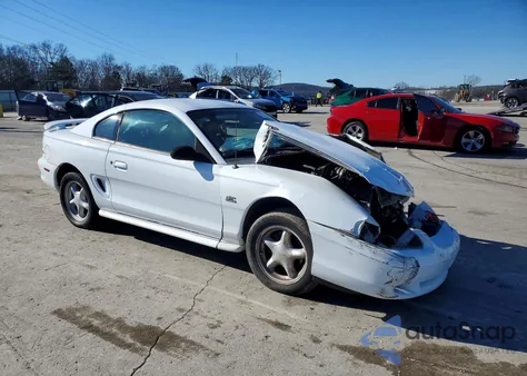 1994 Ford Mustang Gt z USA, uszkodzony, nr VIN 1FALP42T2RF197390